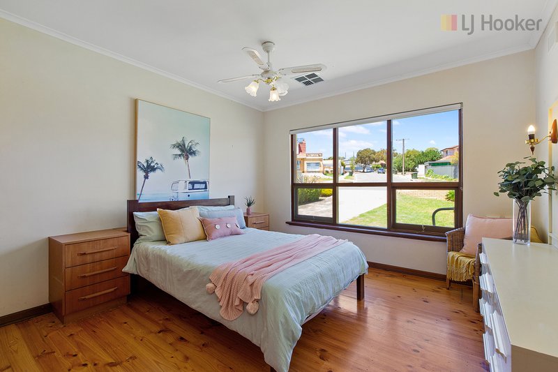 Photo - 12 Keen Avenue, Seaview Downs SA 5049 - Image 9