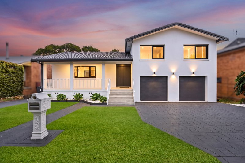 Photo - 12 Kendall Crescent, Norah Head NSW 2263 - Image 1