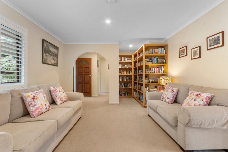 Photo - 12 Kesteven Street, Albany Creek QLD 4035 - Image 2