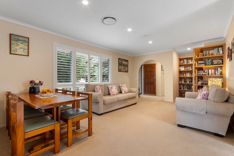 Photo - 12 Kesteven Street, Albany Creek QLD 4035 - Image 9