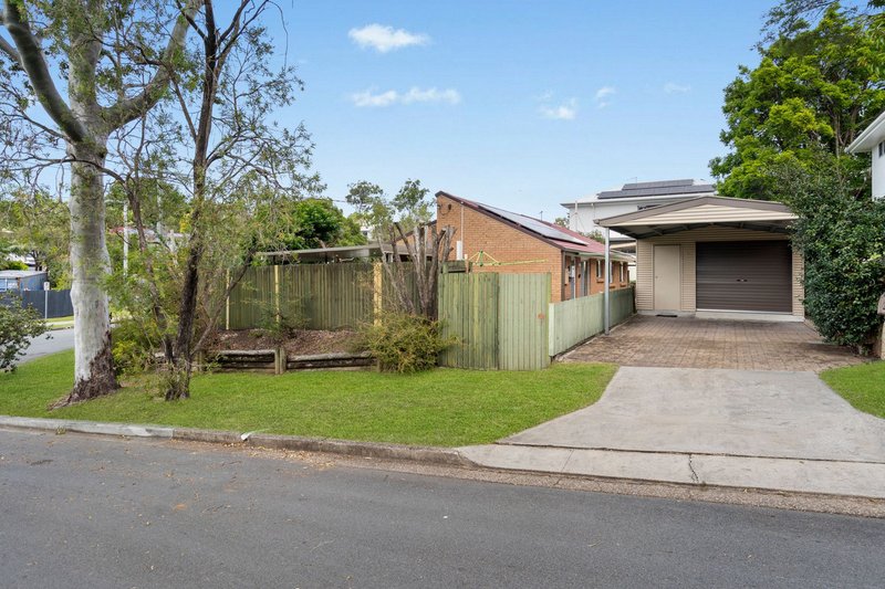 Photo - 12 Kesteven Street, Albany Creek QLD 4035 - Image 19