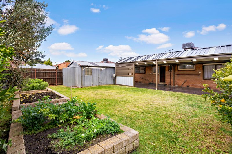 Photo - 12 Kiama Drive, Lalor VIC 3075 - Image 10