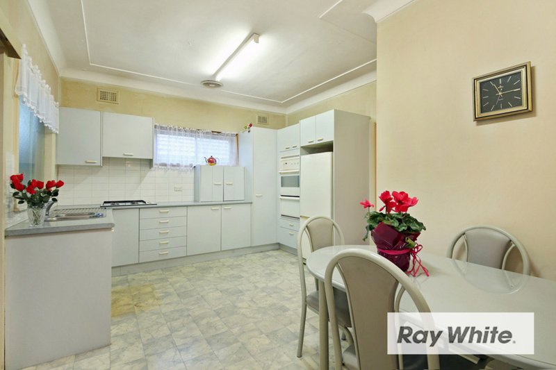 Photo - 12 Kibo Road, Regents Park NSW 2143 - Image 3