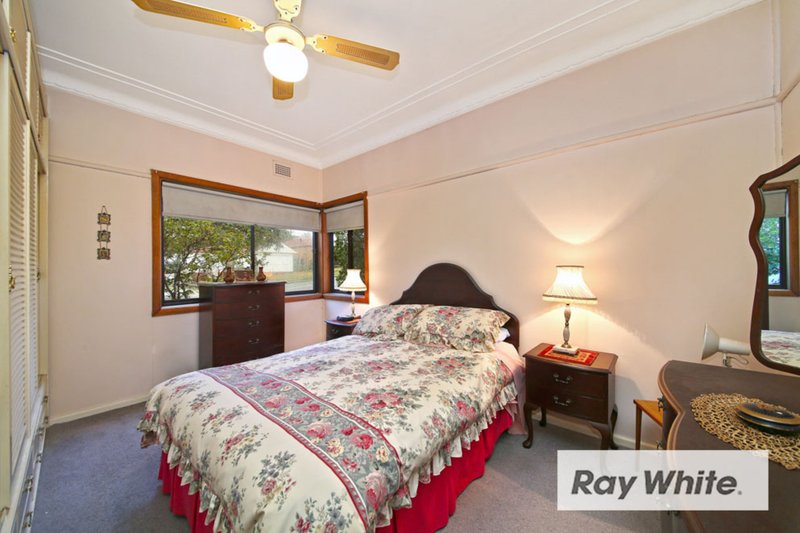 Photo - 12 Kibo Road, Regents Park NSW 2143 - Image 5