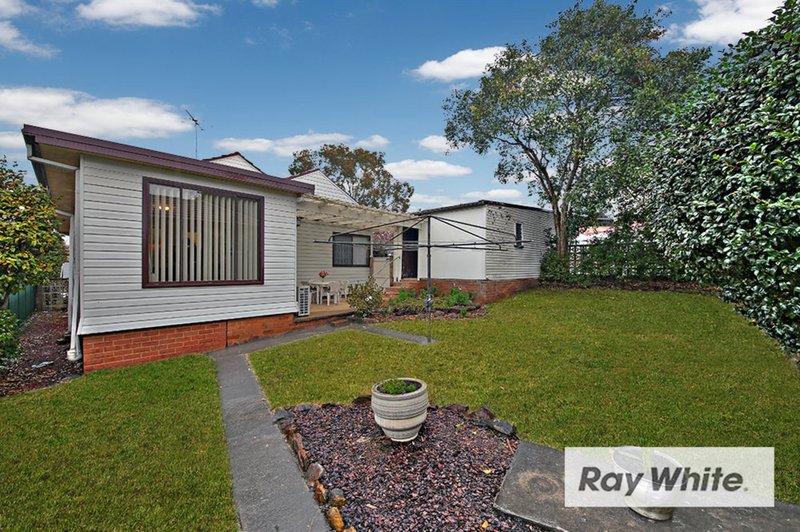 Photo - 12 Kibo Road, Regents Park NSW 2143 - Image 7