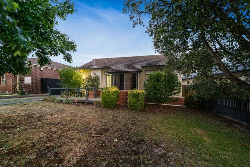 Photo - 12 Kildare Street, Burwood VIC 3125 - Image 4