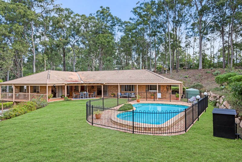 Photo - 12 Kimberley Court, Eatons Hill QLD 4037 - Image 2