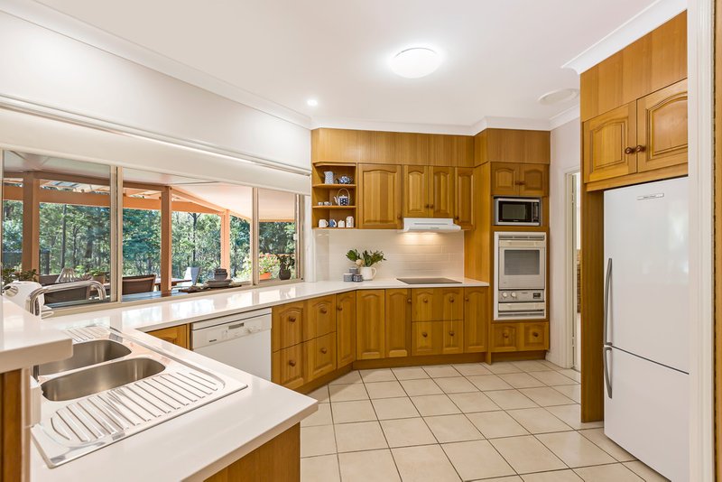 Photo - 12 Kimberley Court, Eatons Hill QLD 4037 - Image 14