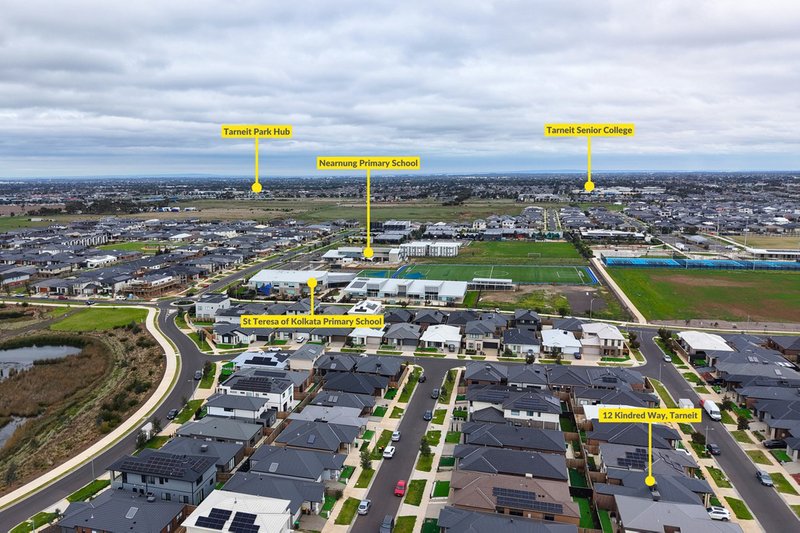 Photo - 12 Kindred Way, Tarneit VIC 3029 - Image 2