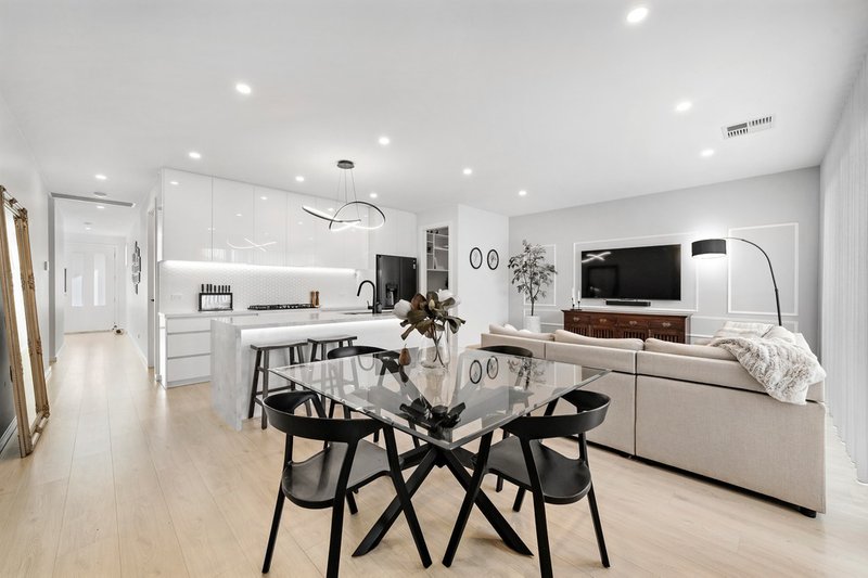 Photo - 12 Kindred Way, Tarneit VIC 3029 - Image 3