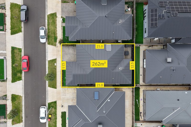 Photo - 12 Kindred Way, Tarneit VIC 3029 - Image 17
