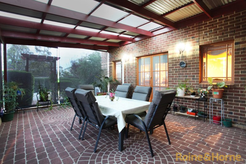 Photo - 12 King Circuit, Caroline Springs VIC 3023 - Image 18