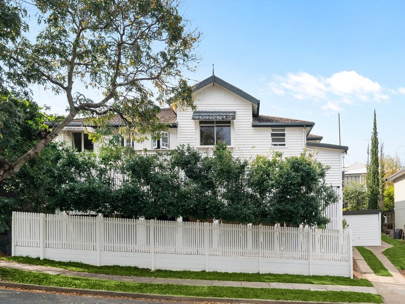 12 Kingsbury Street, Norman Park QLD 4170