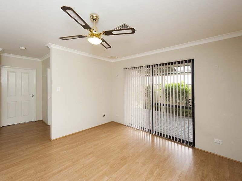 Photo - 12 Kingsdown Road, Maddington WA 6109 - Image 12