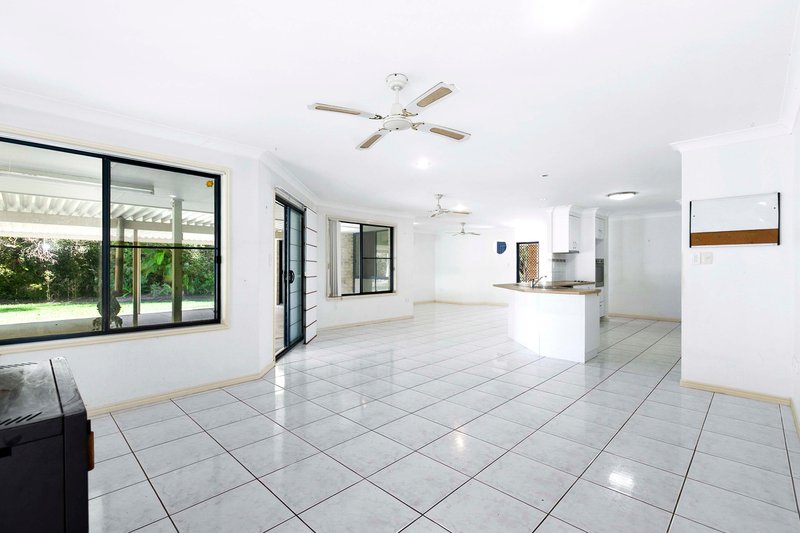 Photo - 12 Kingston Close, Wondunna QLD 4655 - Image 5