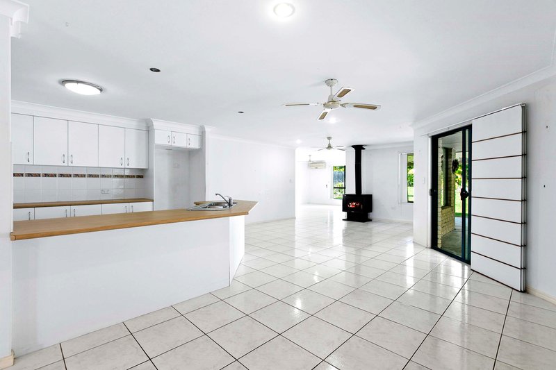 Photo - 12 Kingston Close, Wondunna QLD 4655 - Image 8