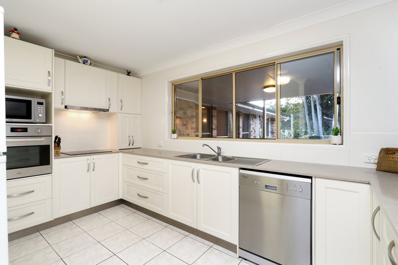 Photo - 12 Kinross Place, Ferny Grove QLD 4055 - Image 10