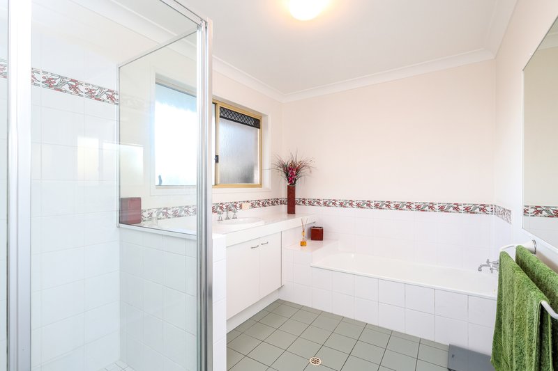 Photo - 12 Kinross Place, Ferny Grove QLD 4055 - Image 17