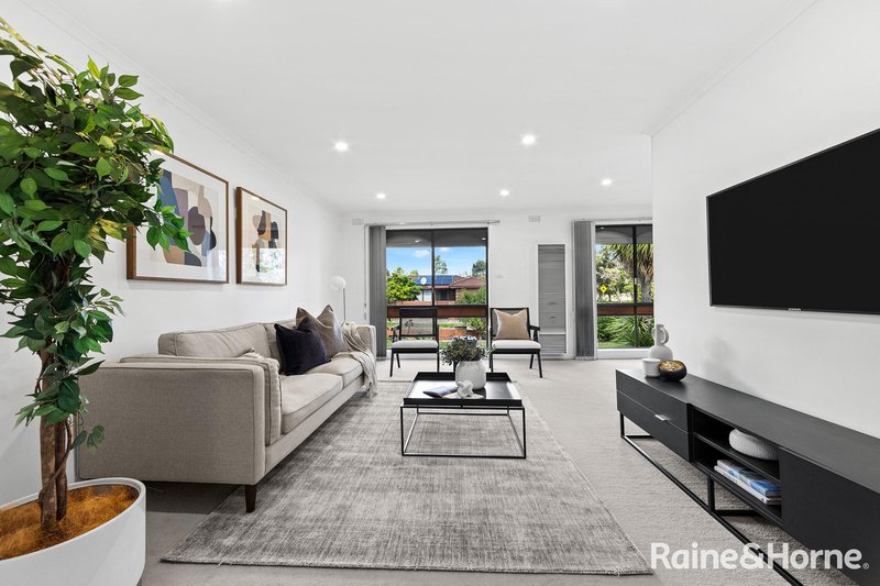 Photo - 12 Kinterbury Drive, Kings Park VIC 3021 - Image 3