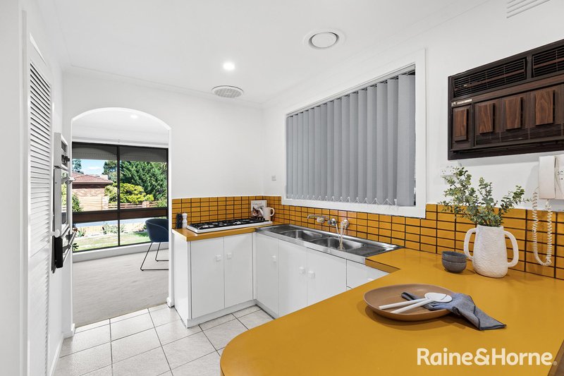 Photo - 12 Kinterbury Drive, Kings Park VIC 3021 - Image 6