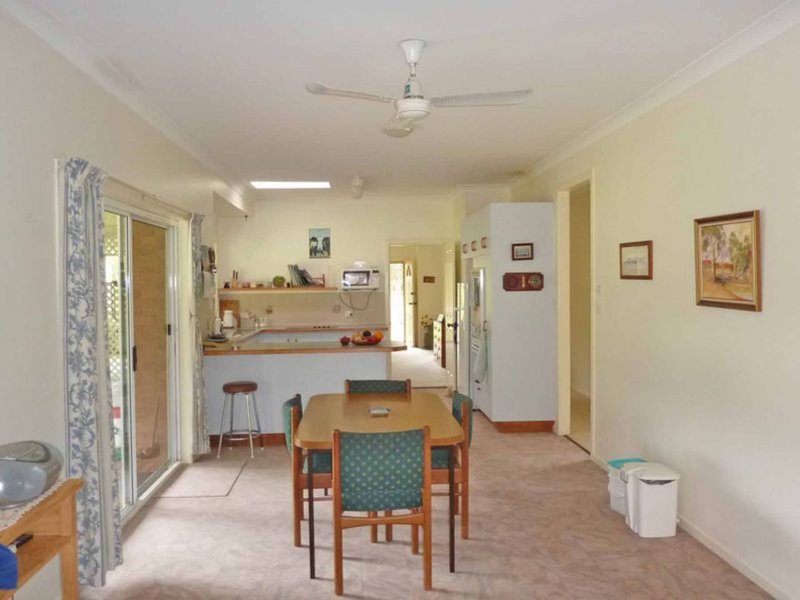 Photo - 12 Kolinda Drive, Old Bar NSW 2430 - Image 3