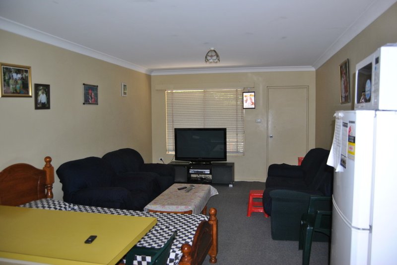 Photo - 12 Kookora Street, Griffith NSW 2680 - Image 4