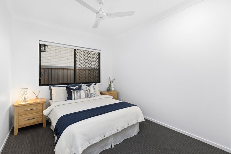 Photo - 12 Kosciuszko Street, Upper Kedron QLD 4055 - Image 9