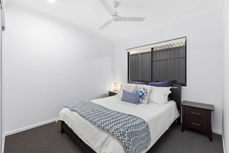 Photo - 12 Kosciuszko Street, Upper Kedron QLD 4055 - Image 11