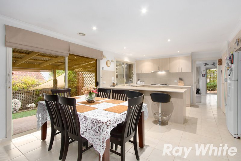 Photo - 12 Kristina Court, Pakenham VIC 3810 - Image 7