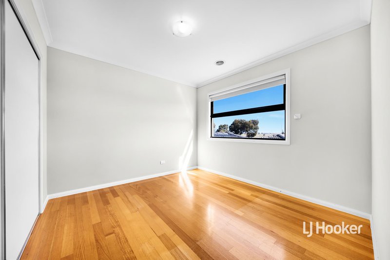 Photo - 12 Laburnum Avenue, Wyndham Vale VIC 3024 - Image 15