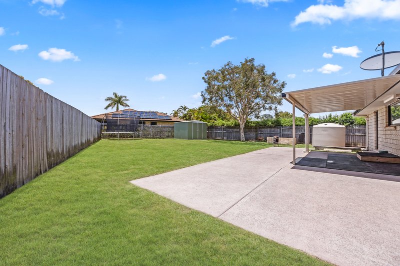 Photo - 12 Ladbroke Crescent, Urangan QLD 4655 - Image 20