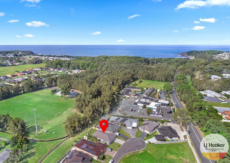 12 Laguna Court, Black Head NSW 2430