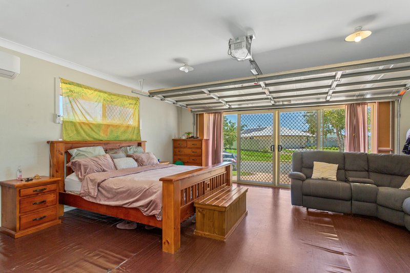 Photo - 12 Lake Wivenhoe Ct , Logan Reserve QLD 4133 - Image 7