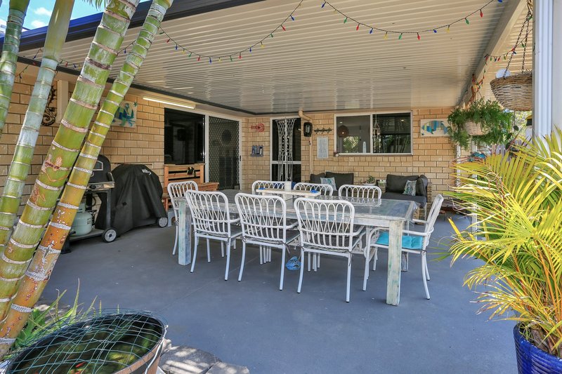 Photo - 12 Lakeside Drive, Burrum Heads QLD 4659 - Image 6