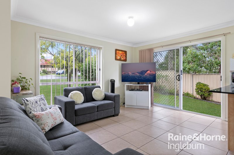 Photo - 1/2 Lalor Street, Glenfield NSW 2167 - Image 8