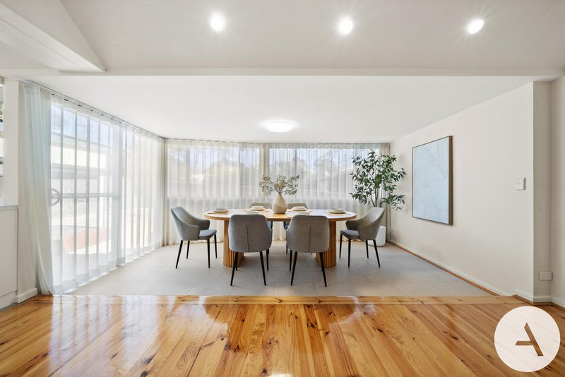 Photo - 12 Lambrigg Street, Farrer ACT 2607 - Image 6