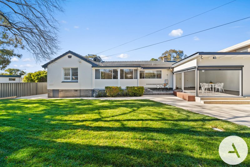 Photo - 12 Lambrigg Street, Farrer ACT 2607 - Image 13