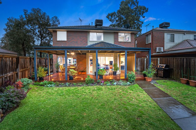 Photo - 12 Lancewood Walk, South Morang VIC 3752 - Image 21