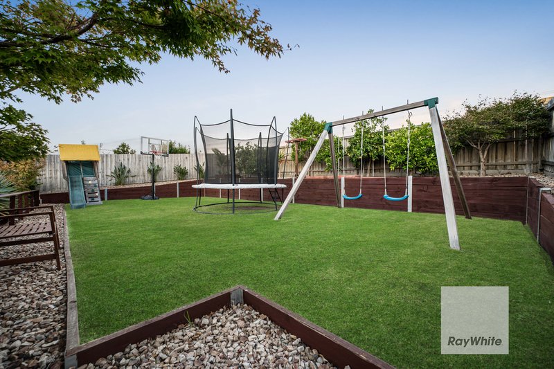 Photo - 12 Langbourne Court, Greenvale VIC 3059 - Image 26