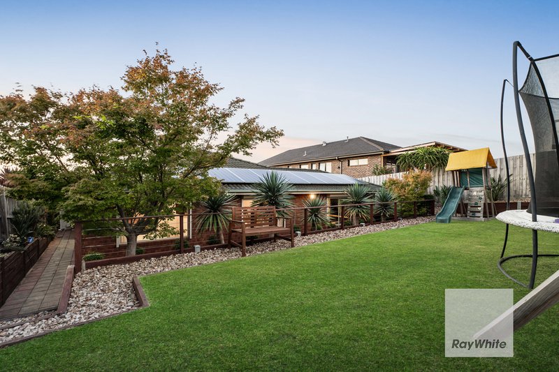 Photo - 12 Langbourne Court, Greenvale VIC 3059 - Image 28