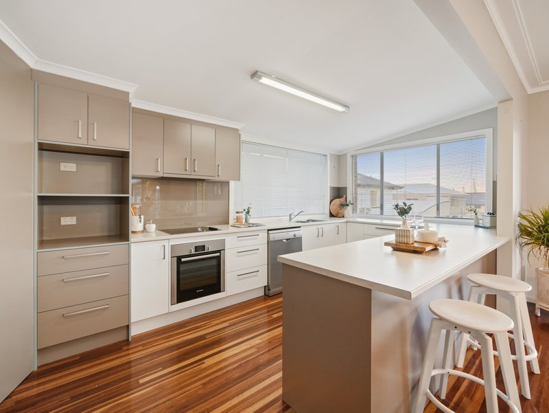 Photo - 12 Langdon Avenue, Margate QLD 4019 - Image 8