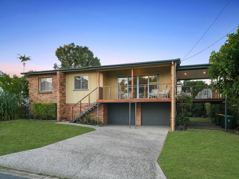 Photo - 12 Langdon Avenue, Margate QLD 4019 - Image 12