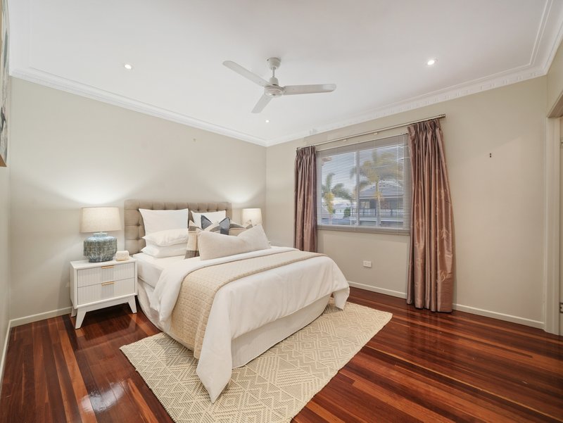 Photo - 12 Langdon Avenue, Margate QLD 4019 - Image 15