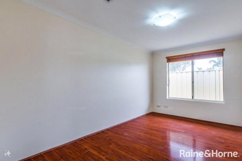 Photo - 12 Langford Boulevard, Madeley WA 6065 - Image 8