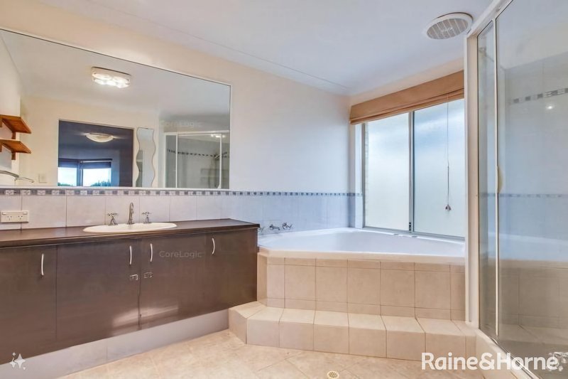 Photo - 12 Langford Boulevard, Madeley WA 6065 - Image 9