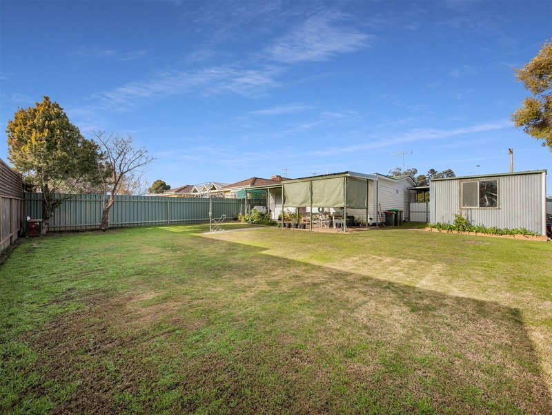 Photo - 12 Langlands Street, Wangaratta VIC 3677 - Image 11