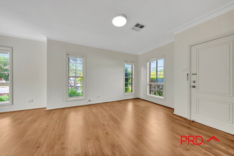 Photo - 1/2 Lansdowne Street, Eastwood NSW 2122 - Image 2