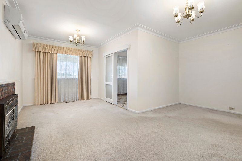 Photo - 12 Lansell Court, Thomastown VIC 3074 - Image 7