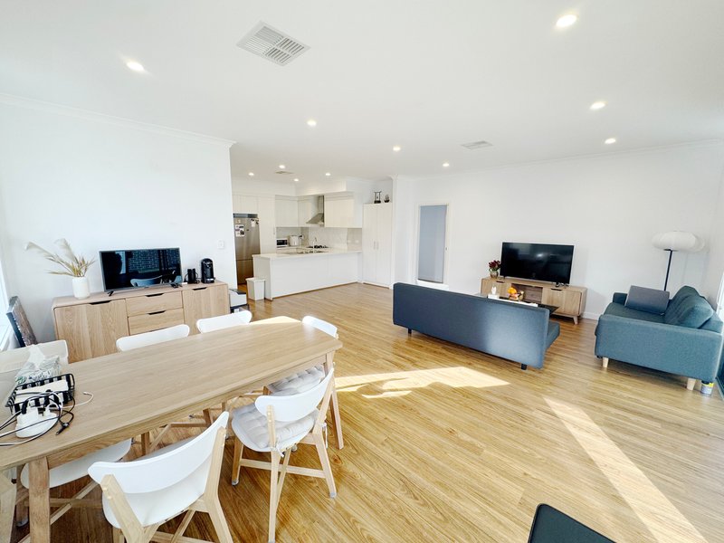 Photo - 12 Larkdale Avenue, Marion SA 5043 - Image 2