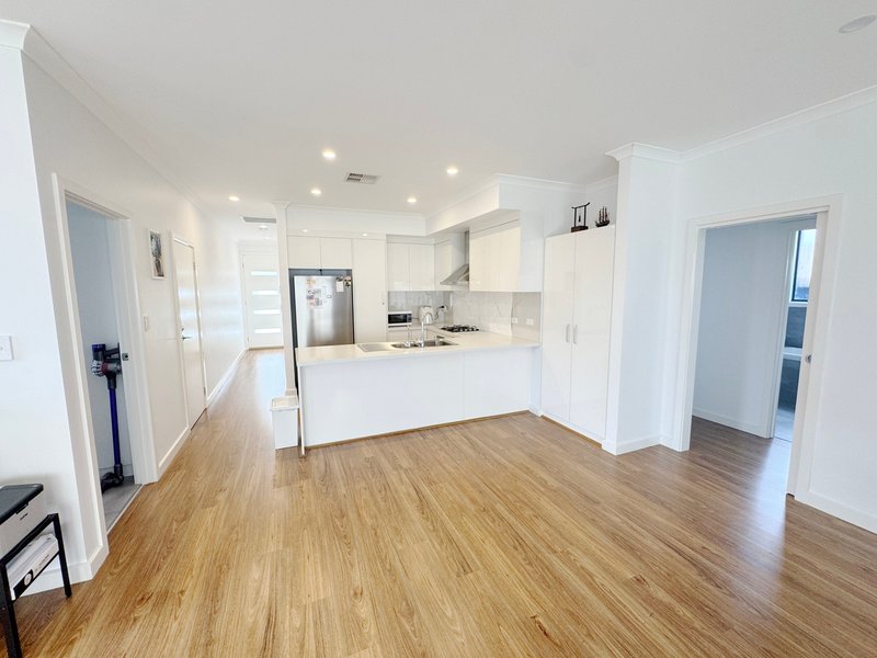 Photo - 12 Larkdale Avenue, Marion SA 5043 - Image 5